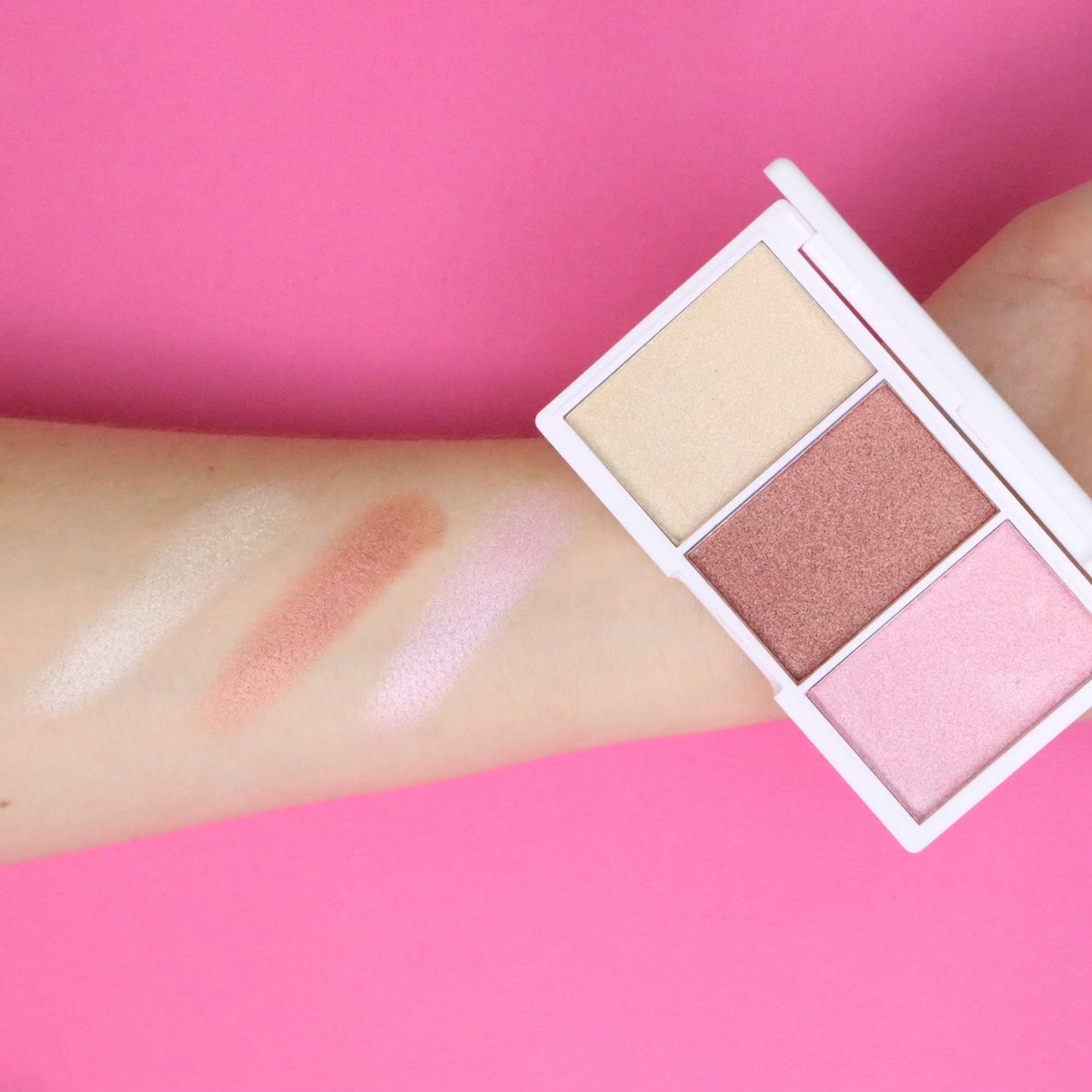 Wonder Gleam - Highlighting Blush Palette