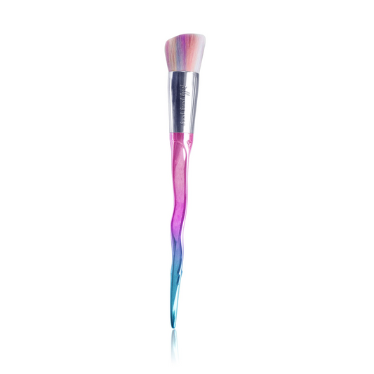 Cupid’s Arrow Contour & Blush Brush